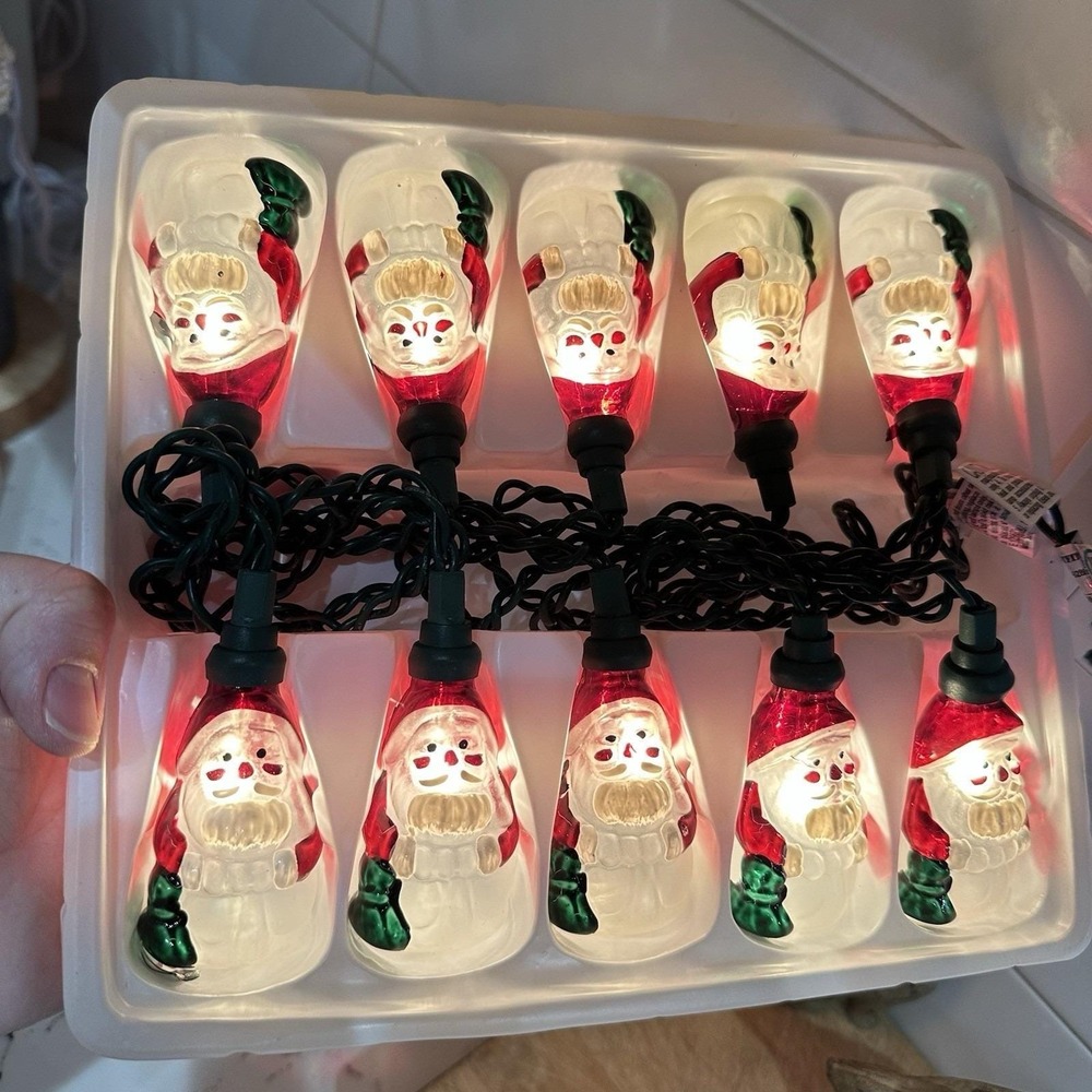 VTG 10 Indoor Christmas Holidays Fancy Lights Santa Blow Mold Light Set 6.5 Ft